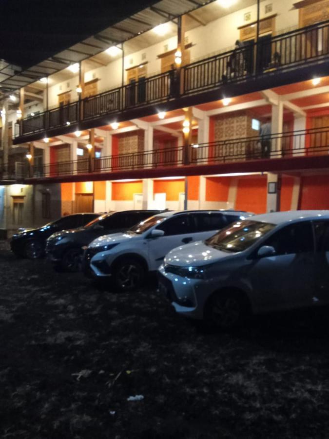 Hotel Nur Cahaya - Syariah Probolinggo Luaran gambar